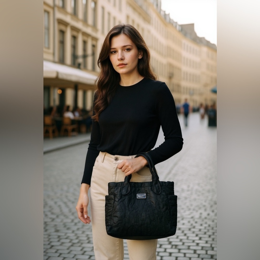 Marc By Marc Jacobs Standard Supply Quilted Tote R $225 - Picture 2 of 12